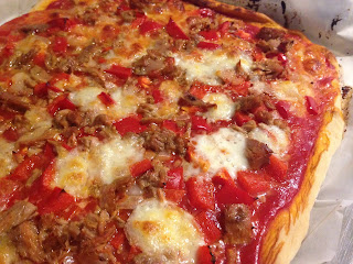 Ricetta veloce per la pizza croccante con patata lessa nell'impasto