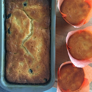 Torta con lemon curd, yogurt e mirtilli
