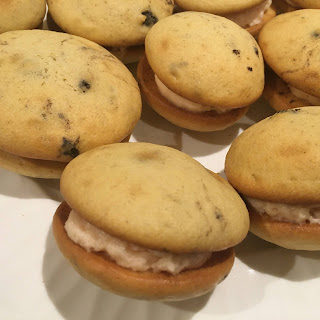 Ricetta delle Whoopie pies con biscotti Oreo e crema di Marshmallow