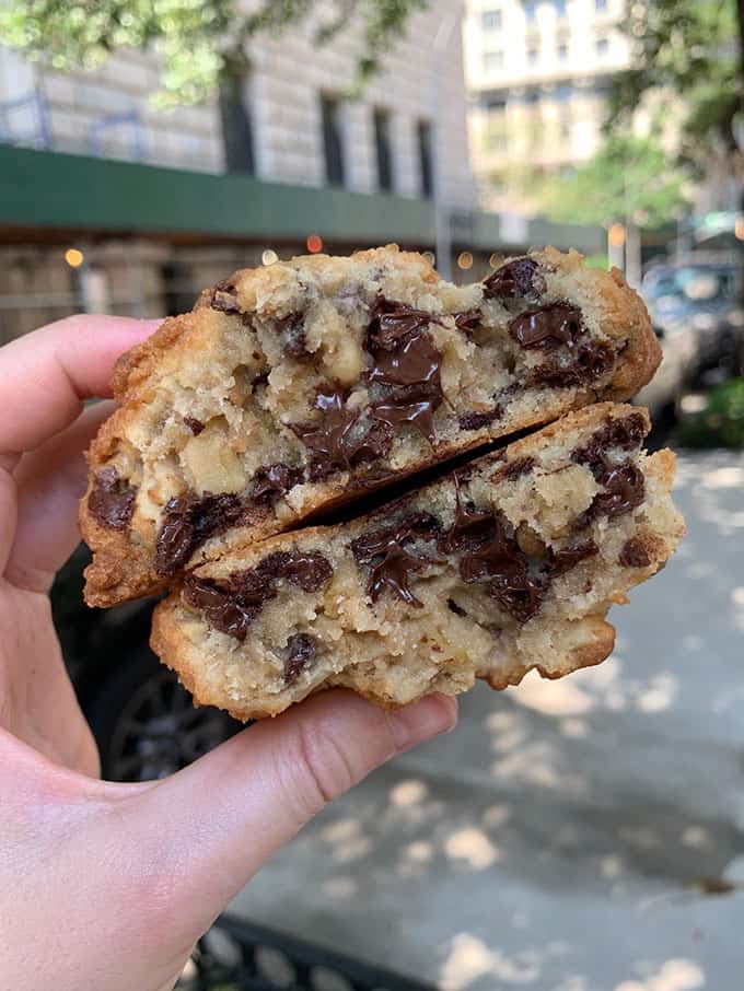 New York Cookies: Biscotti cicciotti dal cuore morbido