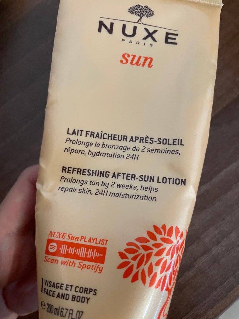 Crema corpo doposole di Nuxe